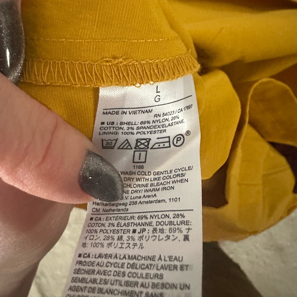 Banana Republic one shoulder structured blouse - Picture 2 of 3